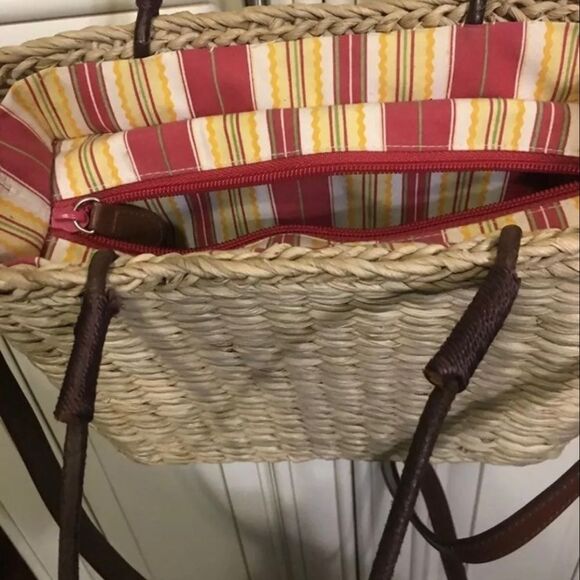 Genuine Sonoma Jeans Co. Woven Straw Purse w/ Floral Cloth Lining & Beach Scene - Picture 2 of 9